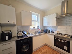 Kitchen- click for photo gallery
